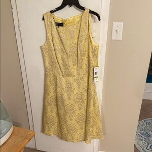 Jones New York Yellow Lace Midi Dress